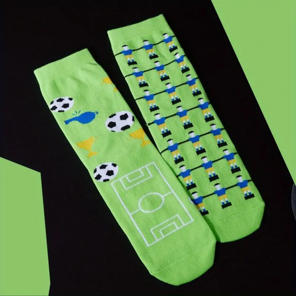 Socks - Unisex, Fun Soccer Print Crew Socks, NEW, One Size Fits Most, Giftable - Picture 10 of 12